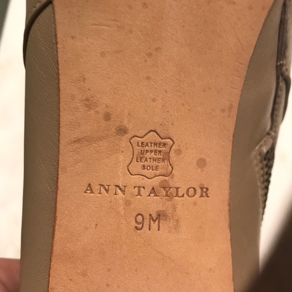 Tan boots - Picture 3 of 6